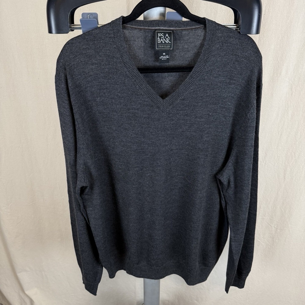 Jos A Bank Traveler's Collection Sweater 100% Merino Wool Men's XXL Gray V Neck